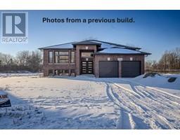 4418 BELMONT, Comber, Ontario