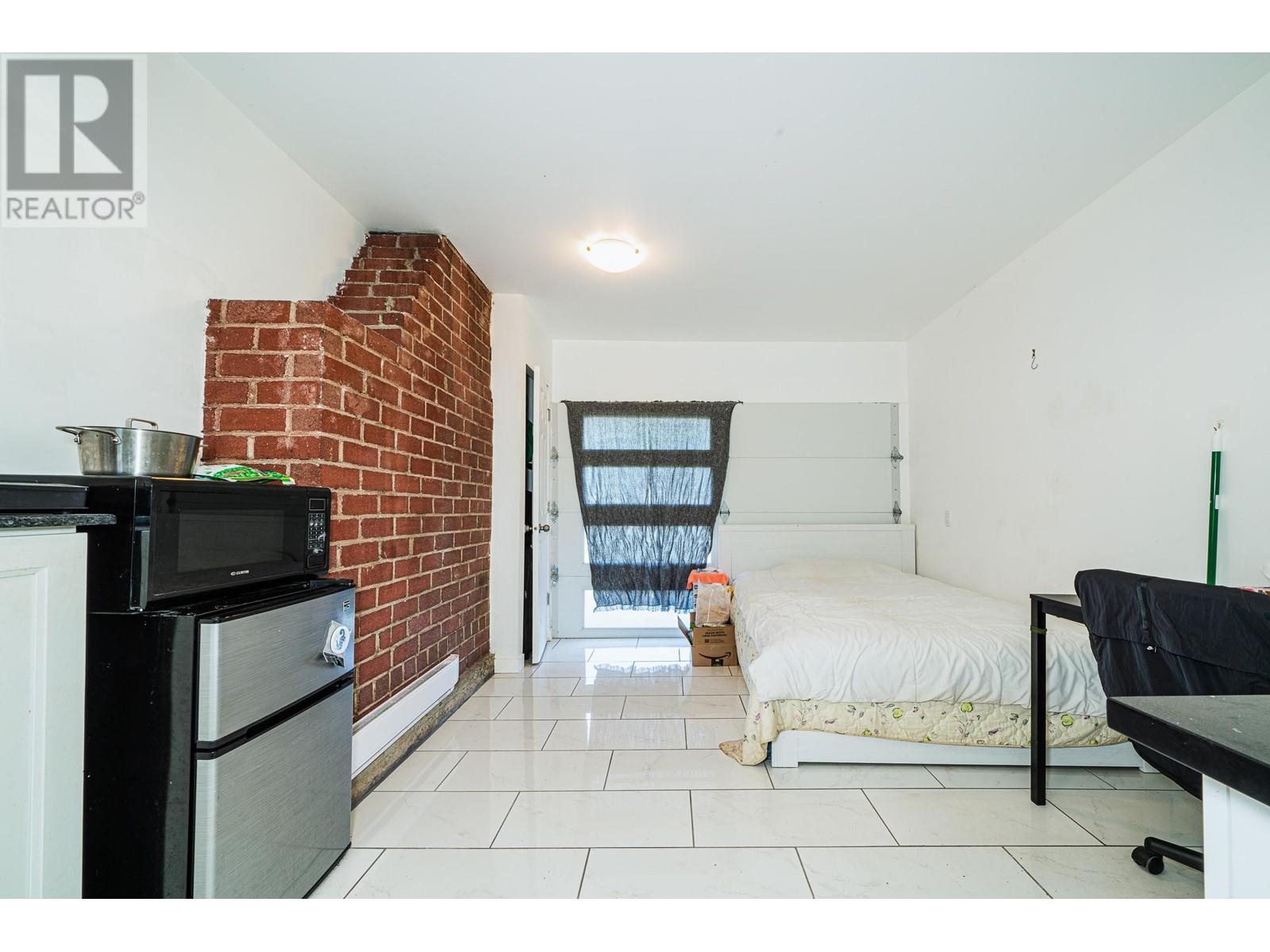 Listing Picture 35 of 39 : 4194 CHERRYWOOD CRESCENT, Burnaby / 本拿比 - 魯藝地產 Yvonne Lu Group - MLS Medallion Club Member