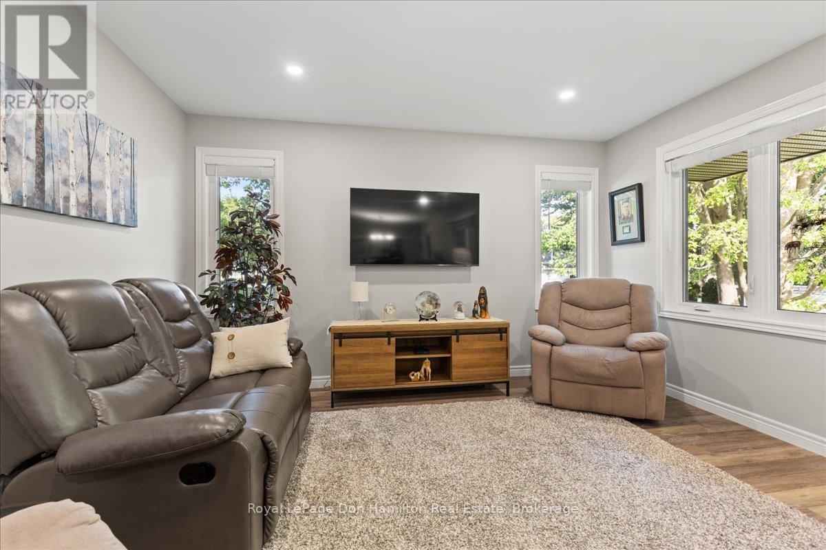 273 Mccourt Place, North Perth, Ontario  N0G 1B0 - Photo 17 - X11926602