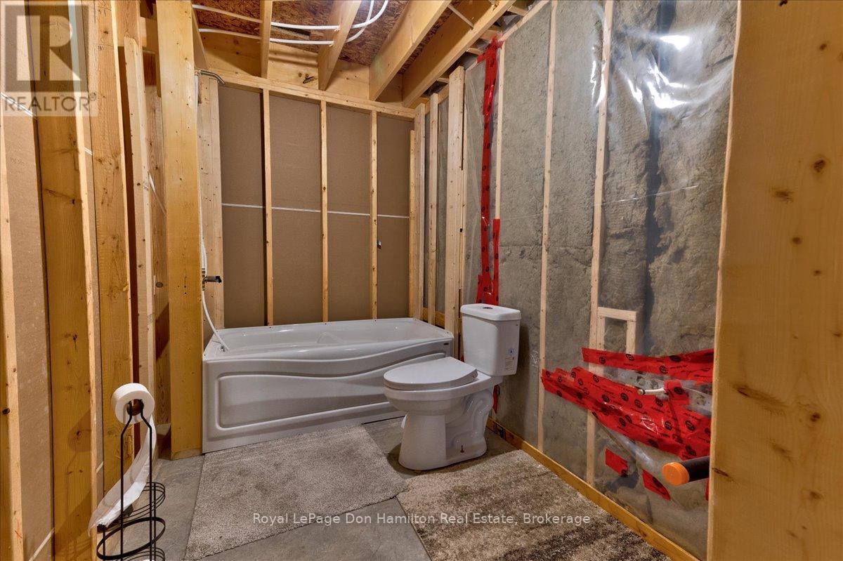 273 Mccourt Place, North Perth, Ontario  N0G 1B0 - Photo 32 - X11926602
