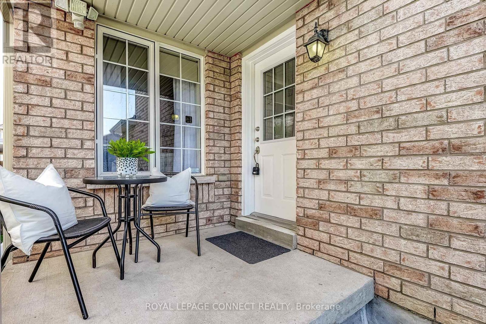 Property at 29 ANDONA CRESCENT image 2