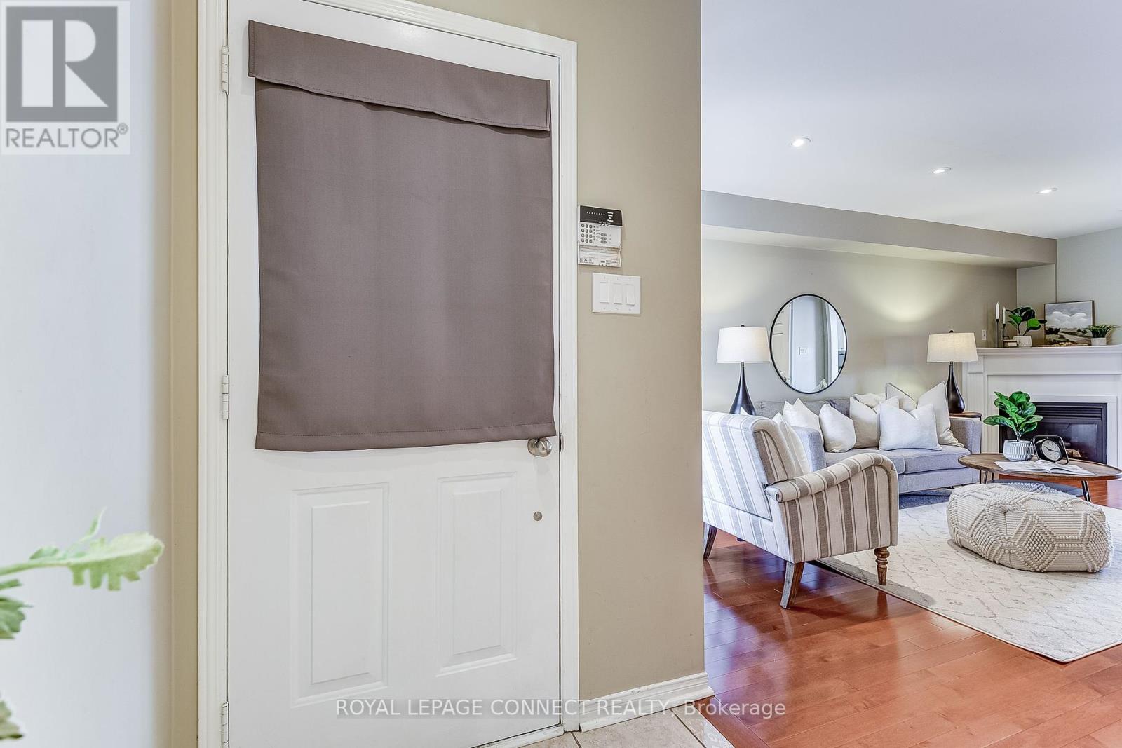 Property at 29 ANDONA CRESCENT image 3