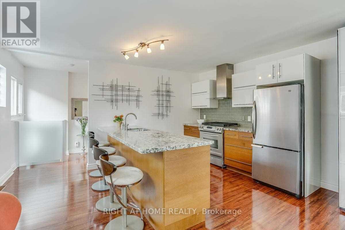 Property at 134 LOCKSLEY AVENUE image 5