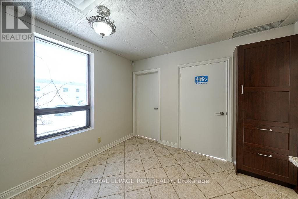 590 Adelaide Street, Woodstock, Ontario  N4S 4B9 - Photo 14 - X11935110