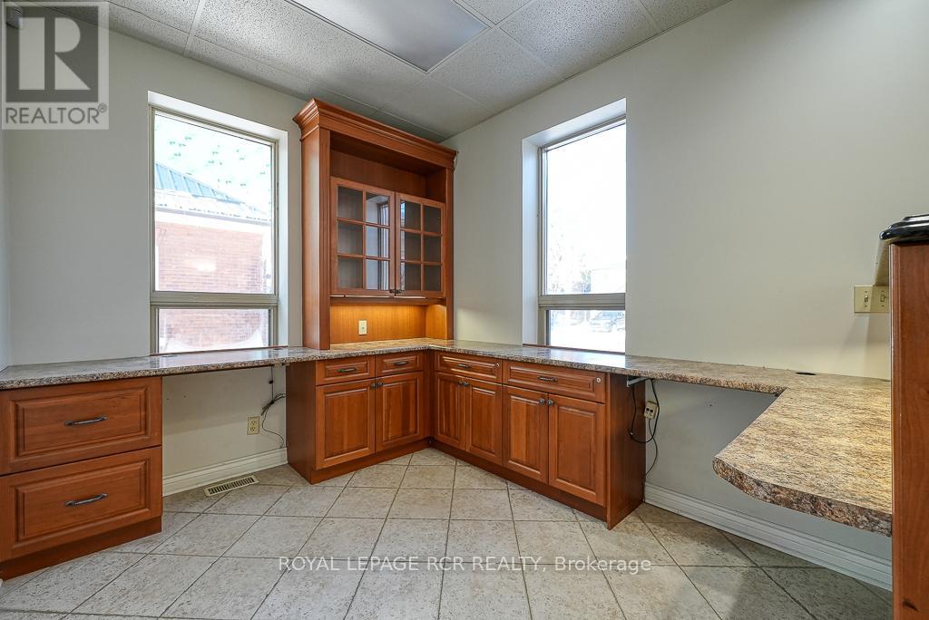 590 Adelaide Street, Woodstock, Ontario  N4S 4B9 - Photo 3 - X11935110