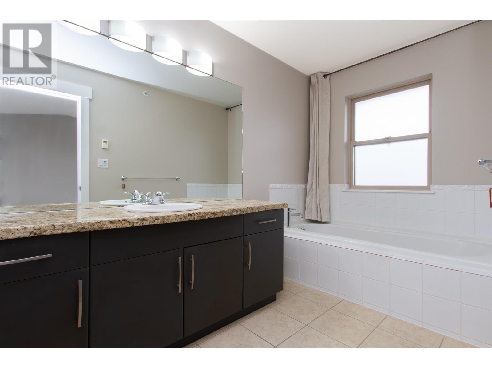 6 1026 Glacier View Drive, Squamish, British Columbia  V8B 0G1 - Photo 11 - R2951323