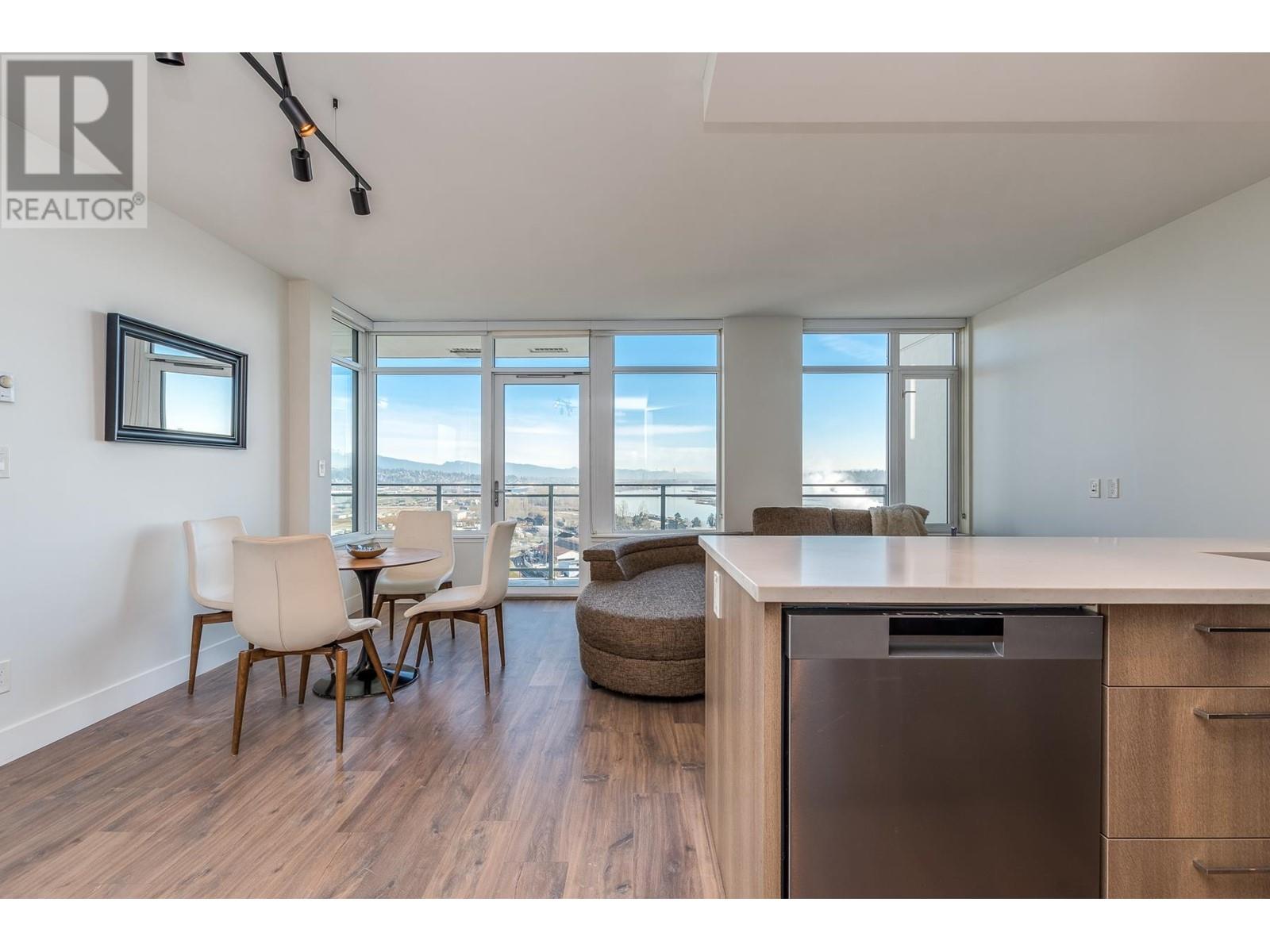 1207 258 Nelson's Court, New Westminster, British Columbia  V3L 0J9 - Photo 3 - R2958998