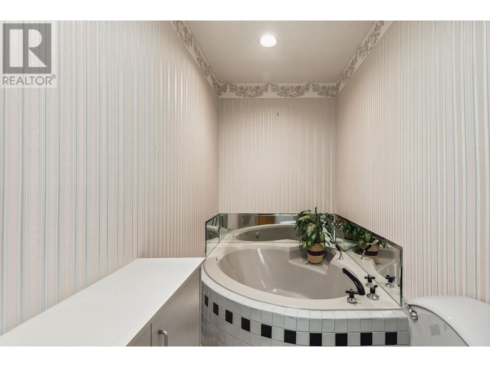 5117 2a Avenue, Tsawwassen, British Columbia  V4M 3N7 - Photo 25 - R2959014