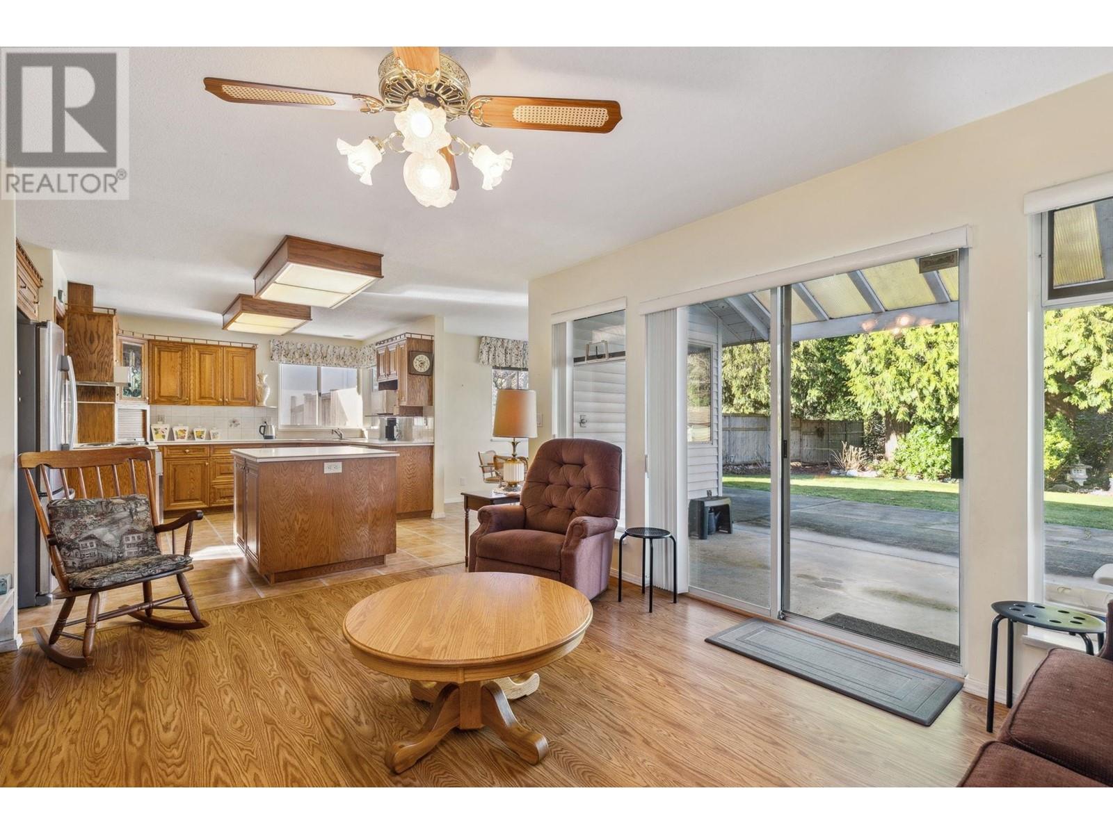 5117 2a Avenue, Tsawwassen, British Columbia  V4M 3N7 - Photo 3 - R2959014