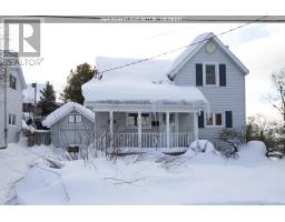 18 Rosedale PL, Sault Ste. Marie, Ontario