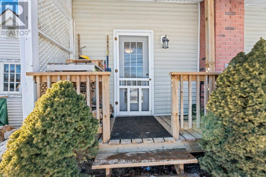 35 Battery Street, Loyalist, Ontario K0H 2H0 - Photo 7 - X11935461