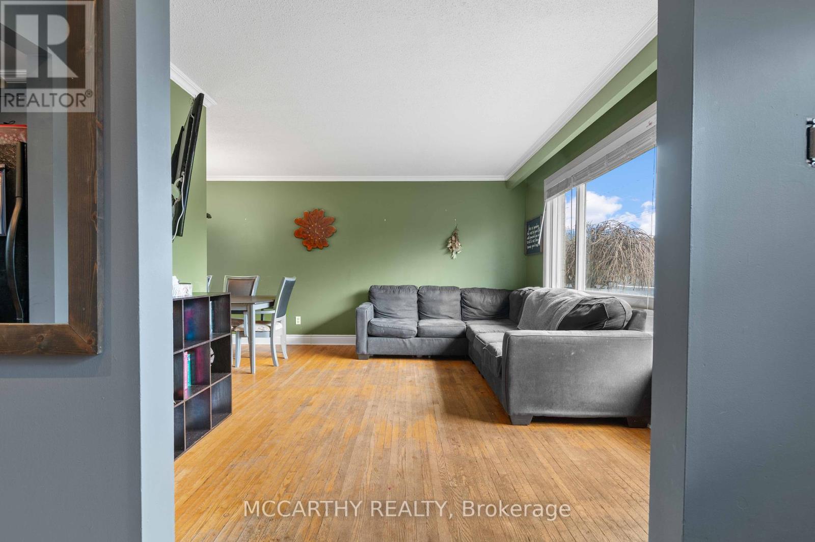 Property at 124 MURIEL STREET image 4