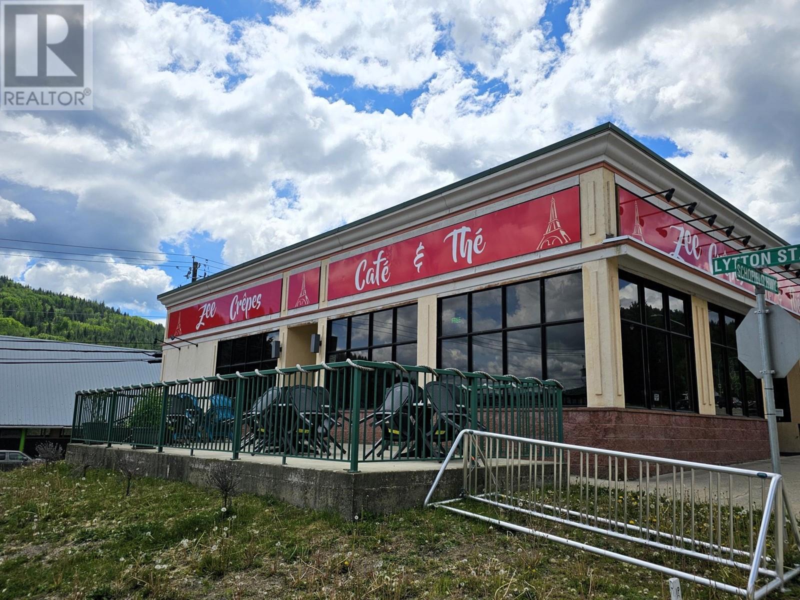 760 Schofield Highway, Warfield, British Columbia  V1R 2G9 - Photo 2 - 10332360