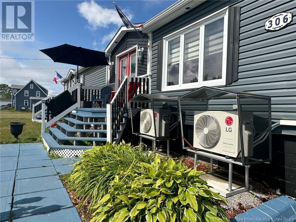 Property at 306 rue Acadie image 2