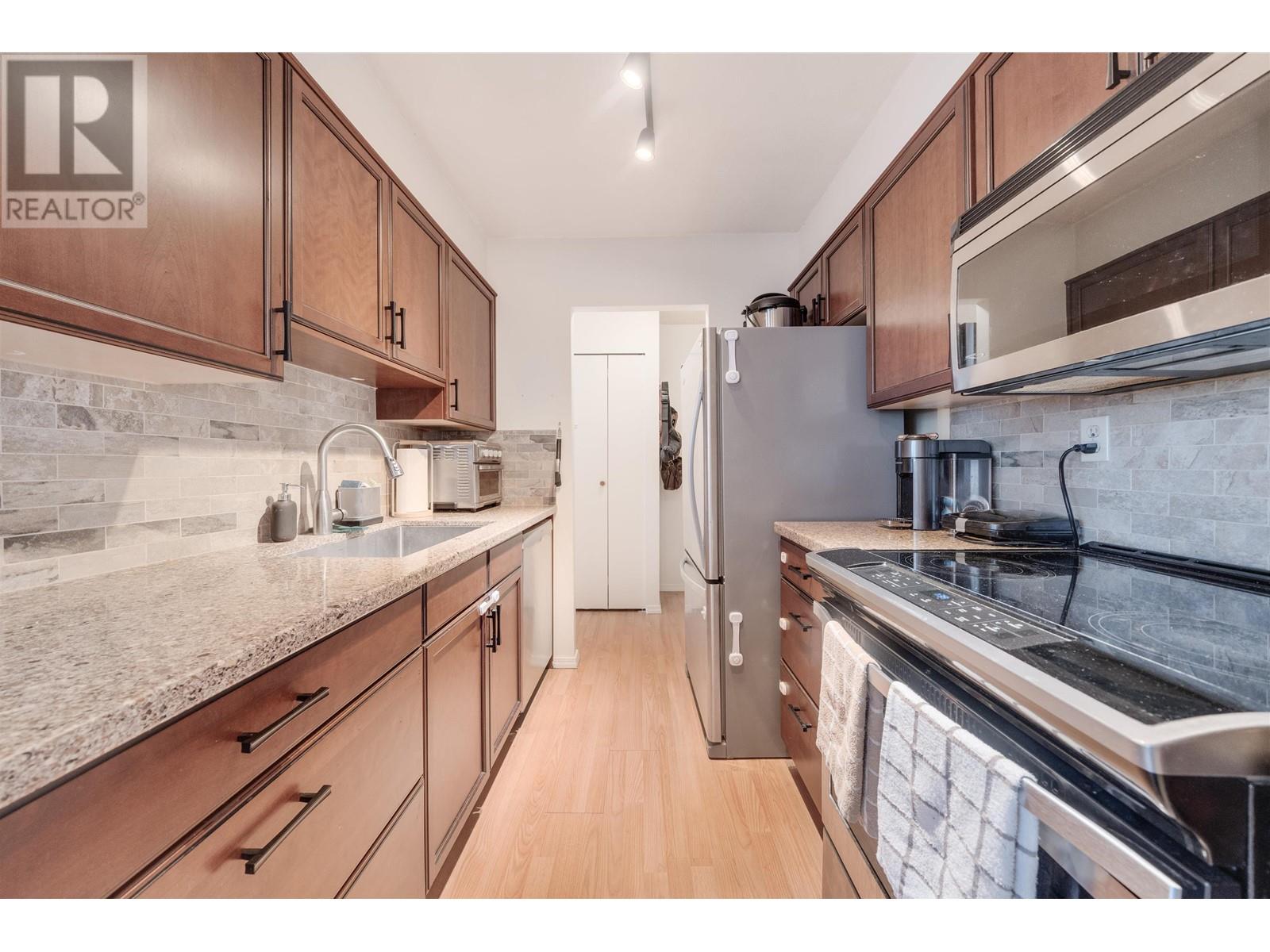 701 620 Seventh Avenue, New Westminster, British Columbia  V3M 5T6 - Photo 5 - R2958409