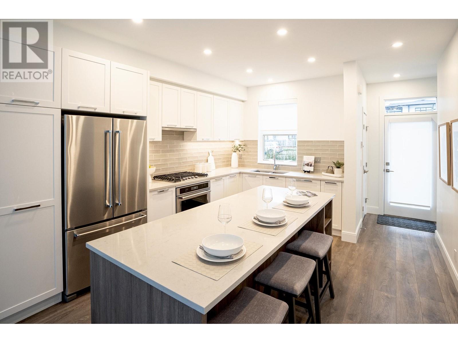 181 1310 Mitchell Street, Coquitlam, British Columbia V3E 0T9 - Photo 2 - R2958891