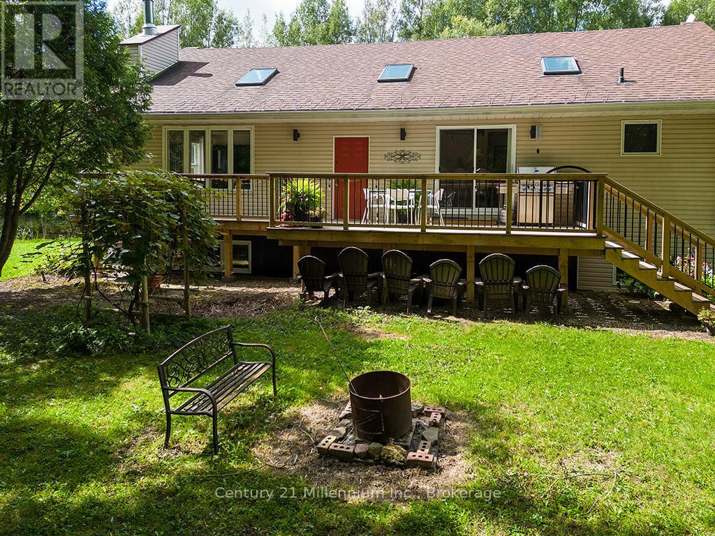 727302 22c Side Road, Blue Mountains, Ontario  N0H 1N0 - Photo 3 - X11935595