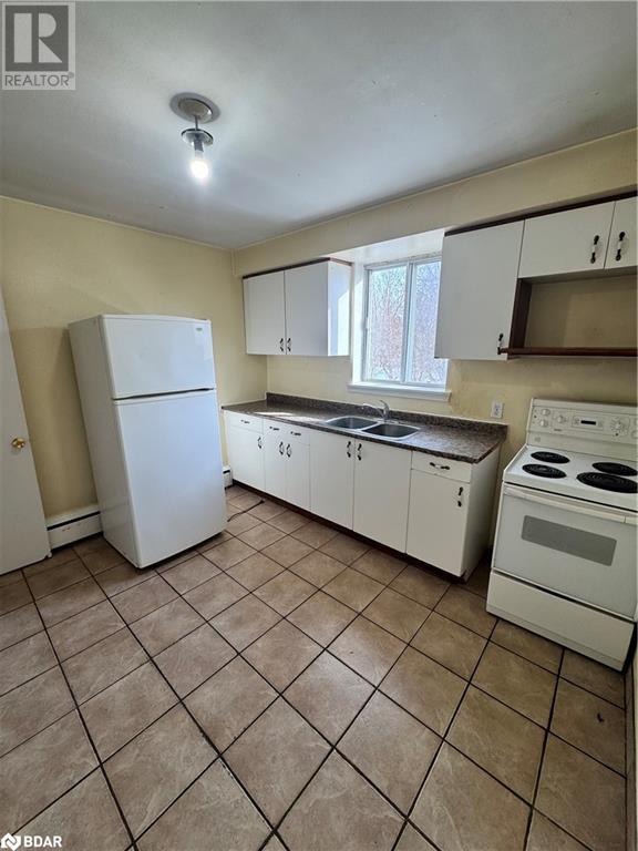 13 Queen Street Unit# 6, Barrie, Ontario  L4M 1Y9 - Photo 4 - 40692508