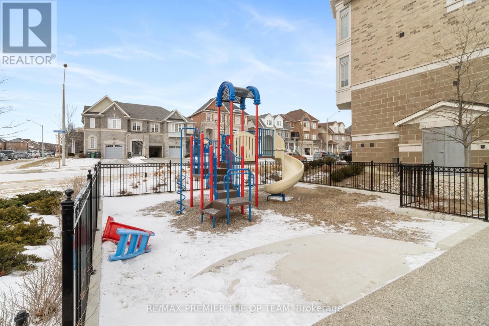 2 - 62 Preston Meadow Avenue, Mississauga, Ontario  L4Z 1B1 - Photo 32 - W11935559