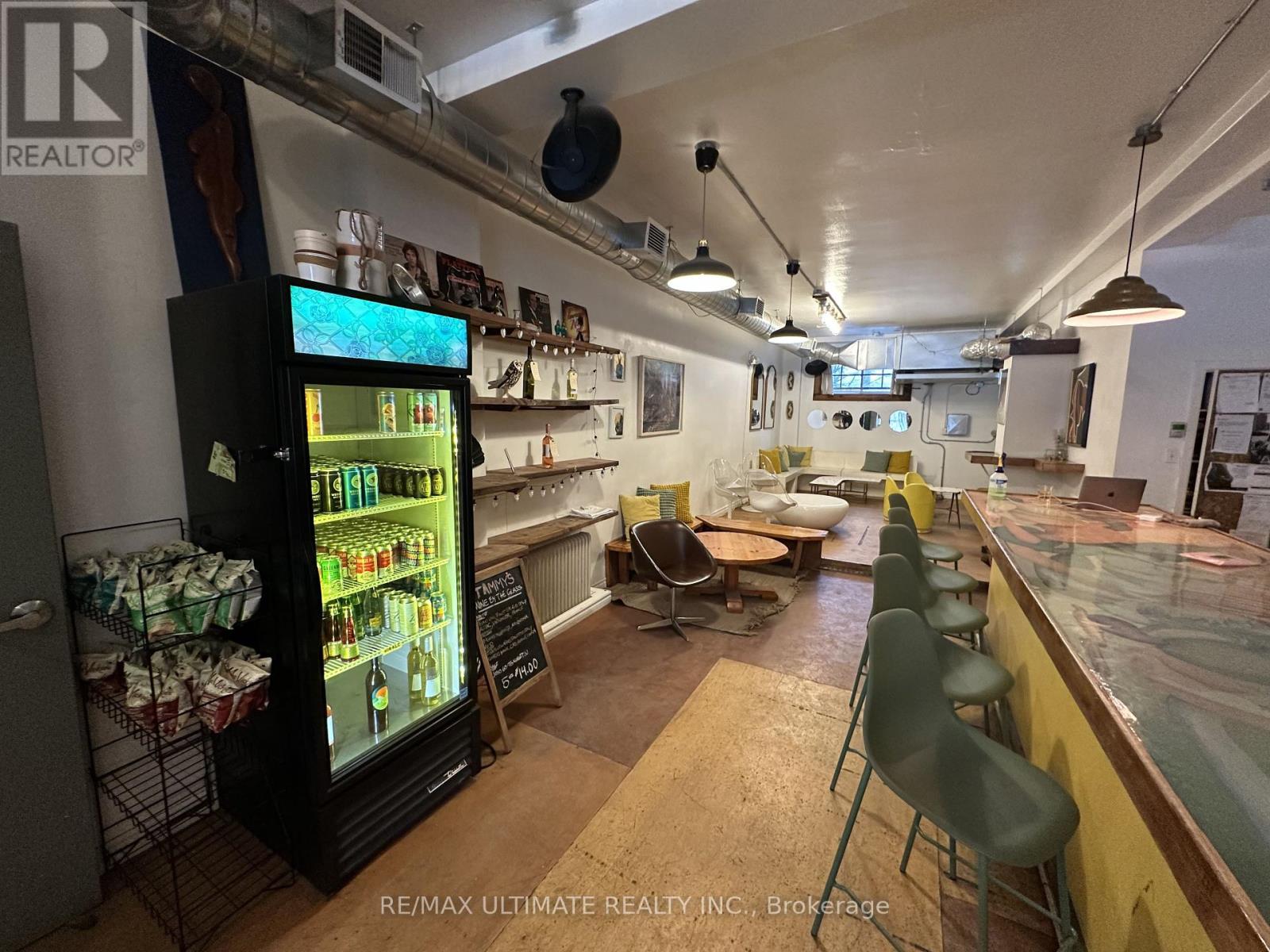 Property at 1662 QUEEN STREET W image 5