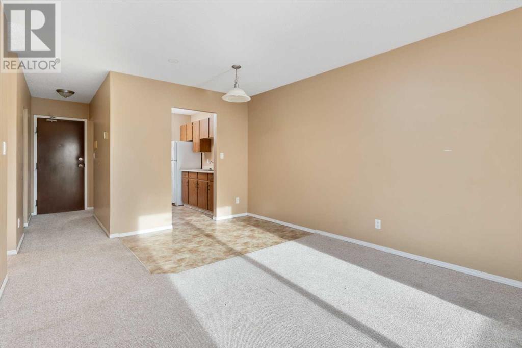 403, 5418 52 Street, Camrose, Alberta  T4V 4A6 - Photo 5 - A2189293