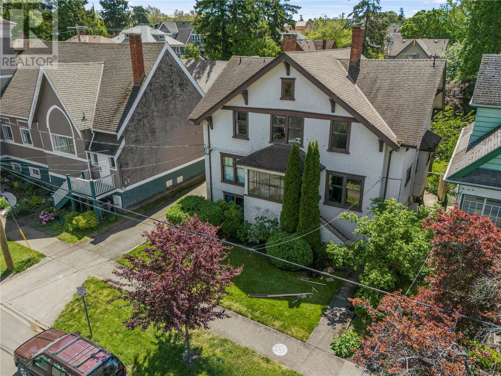 Property at 1157 Princess Ave image 3
