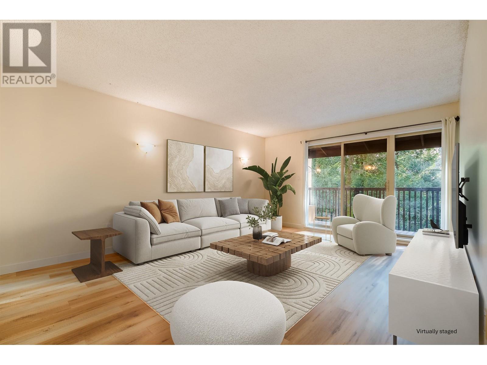 Listing Picture 3 of 30 : 610 9867 MANCHESTER DRIVE, Burnaby / 本拿比 - 魯藝地產 Yvonne Lu Group - MLS Medallion Club Member