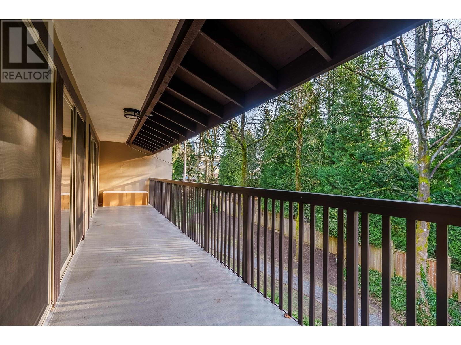 Listing Picture 22 of 30 : 610 9867 MANCHESTER DRIVE, Burnaby / 本拿比 - 魯藝地產 Yvonne Lu Group - MLS Medallion Club Member