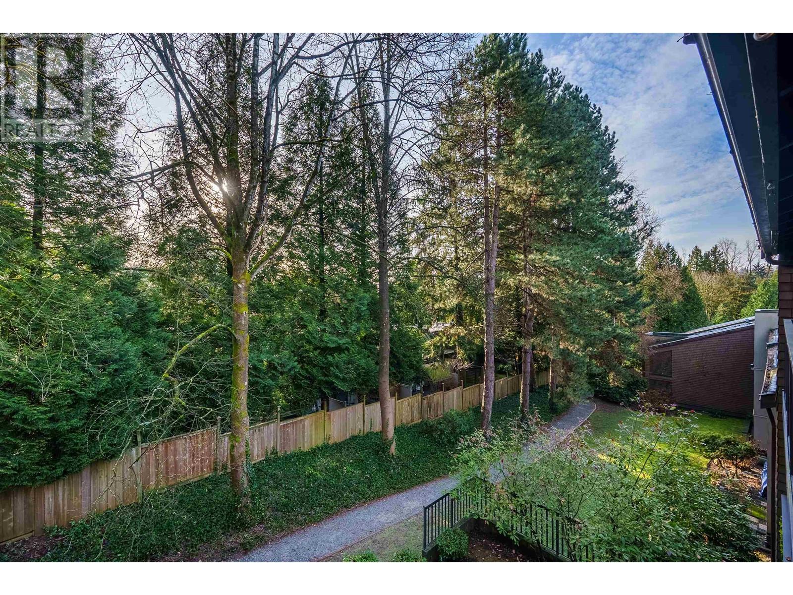 Listing Picture 23 of 30 : 610 9867 MANCHESTER DRIVE, Burnaby / 本拿比 - 魯藝地產 Yvonne Lu Group - MLS Medallion Club Member