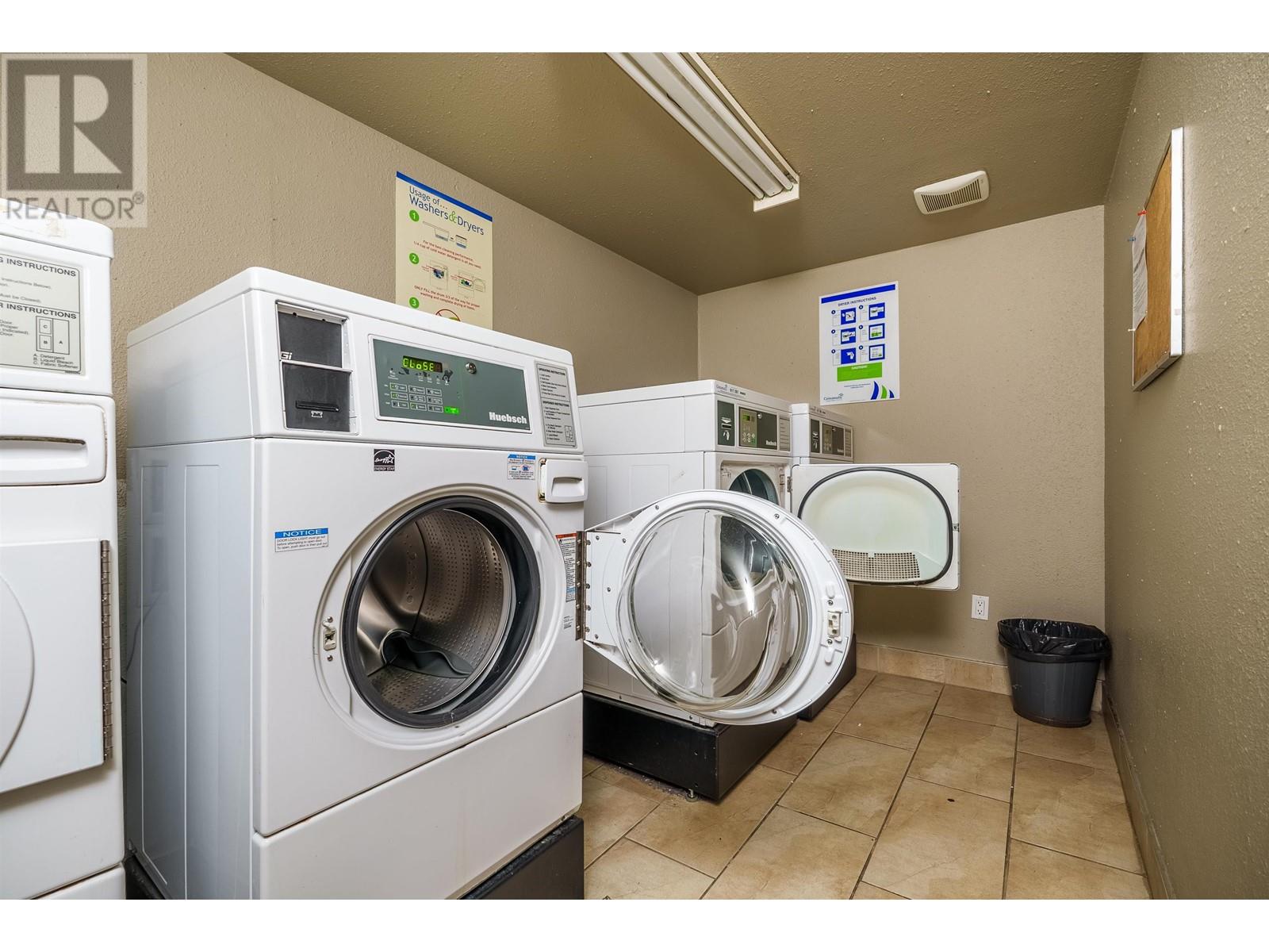 Listing Picture 25 of 30 : 610 9867 MANCHESTER DRIVE, Burnaby / 本拿比 - 魯藝地產 Yvonne Lu Group - MLS Medallion Club Member