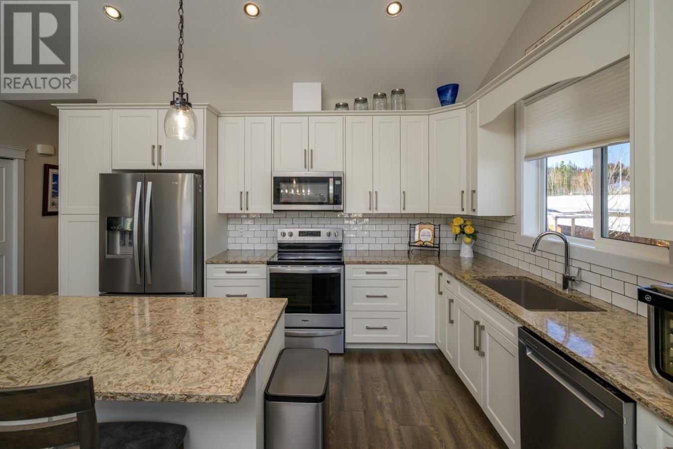 Property at 1112 MONTEITH COURT image 2