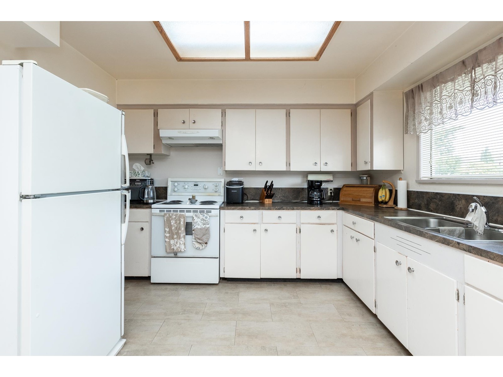 8736 154 Street, Surrey, British Columbia  V3S 3N6 - Photo 11 - R2958814