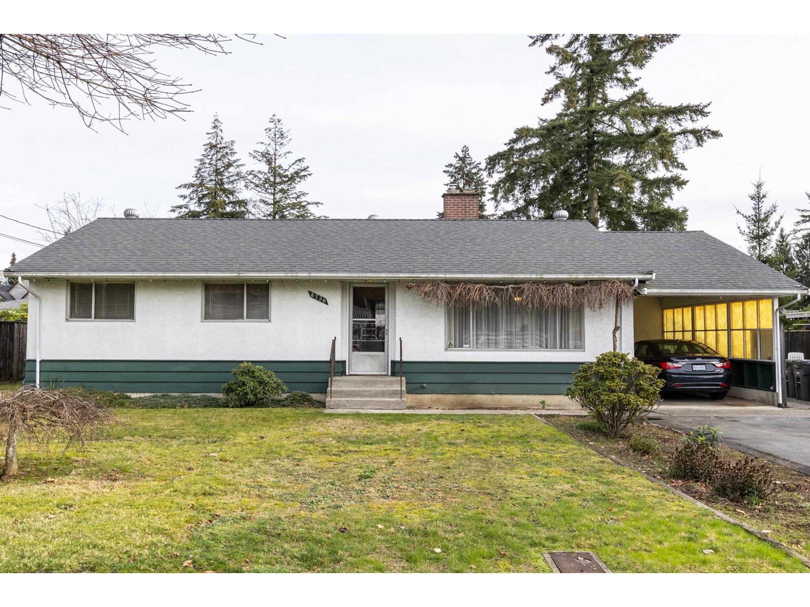 Property at 8736 154 STREET image 2