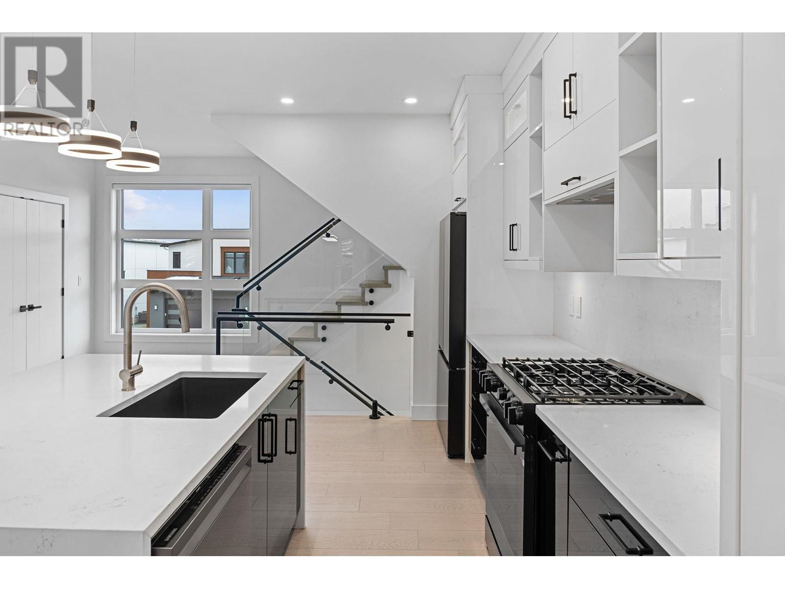 3774 Astoria Drive, West Kelowna, British Columbia  V4T 0B1 - Photo 24 - 10332969