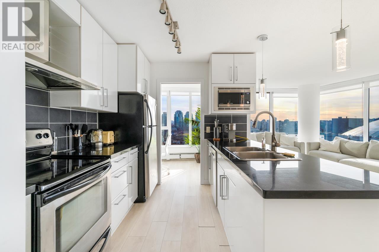 Listing Picture 2 of 23 : 1105 689 ABBOTT STREET, Vancouver / 溫哥華 - 魯藝地產 Yvonne Lu Group - MLS Medallion Club Member