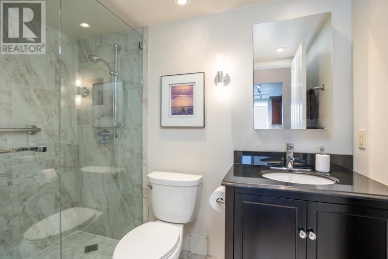 701 2203 BELLEVUE AVENUE