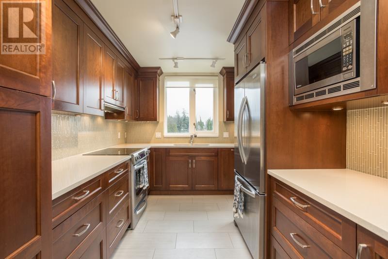 701 2203 BELLEVUE AVENUE