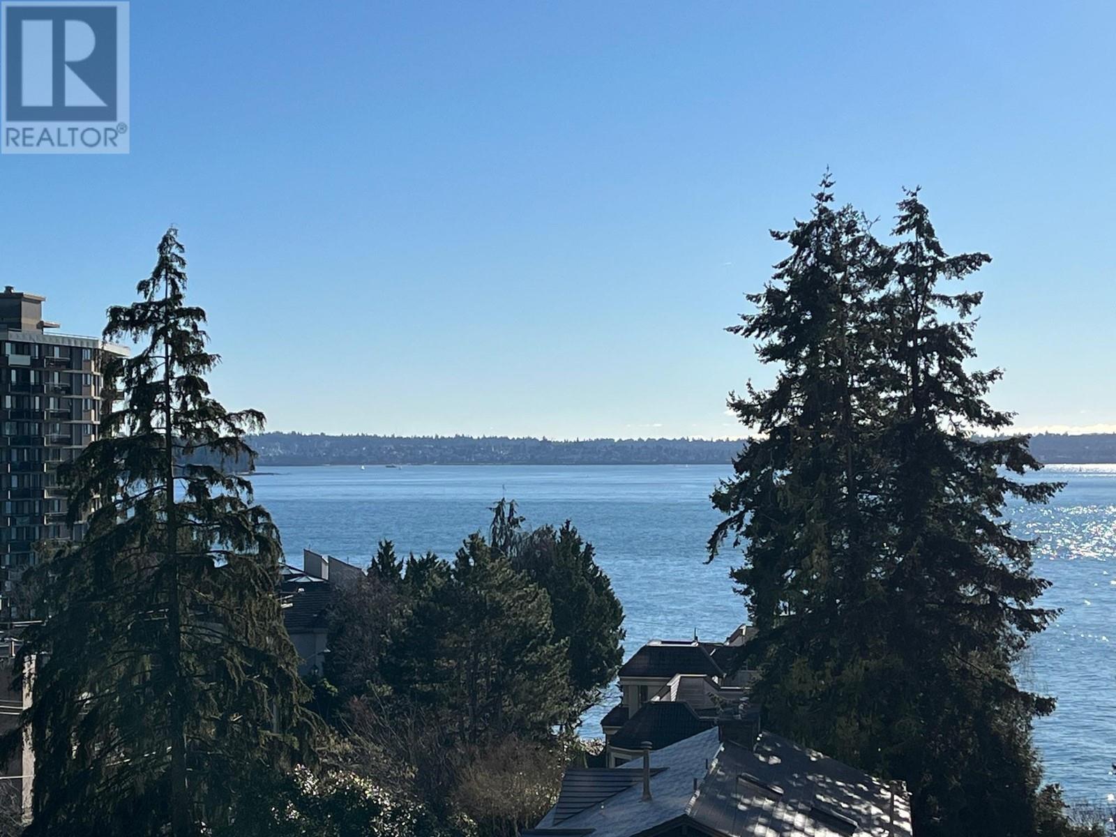 701 2203 BELLEVUE AVENUE