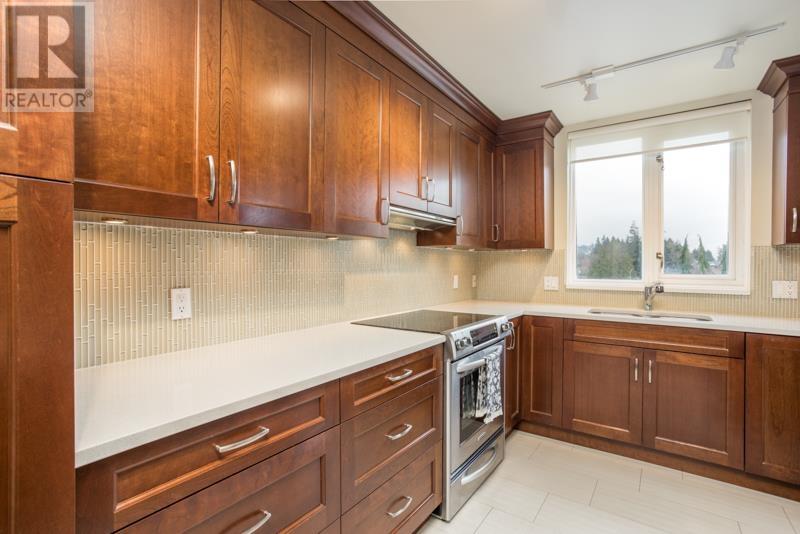 701 2203 BELLEVUE AVENUE