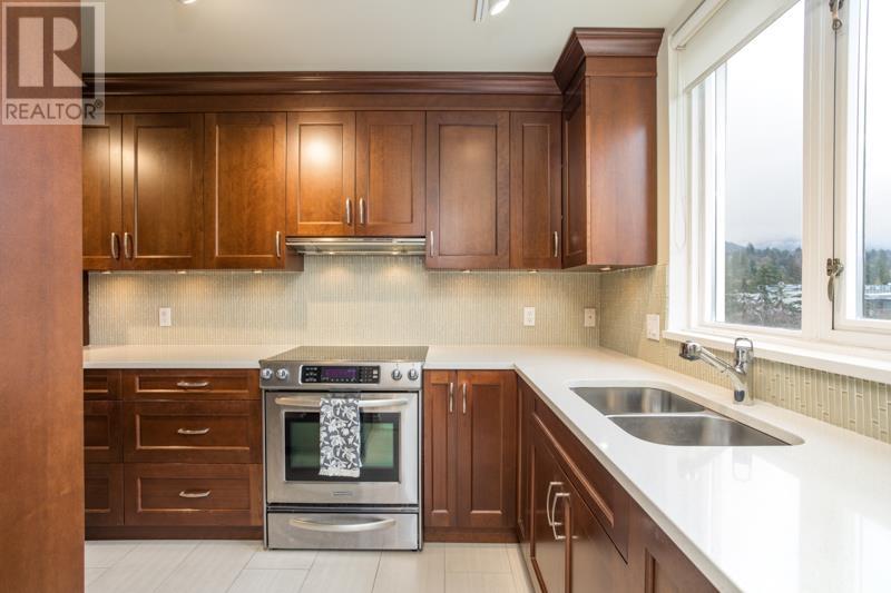 701 2203 BELLEVUE AVENUE