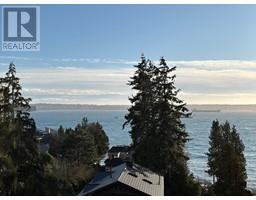 701 2203 BELLEVUE AVENUE