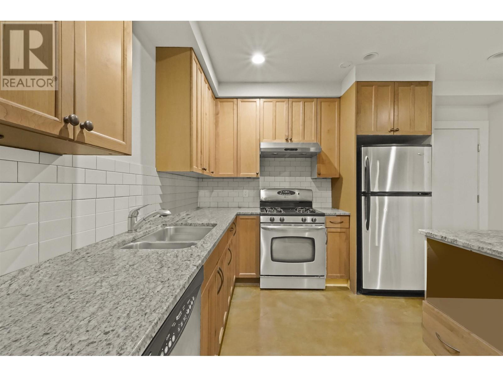 Listing Picture 21 of 40 : 1637 ANGUS DRIVE, Vancouver / 溫哥華 - 魯藝地產 Yvonne Lu Group - MLS Medallion Club Member