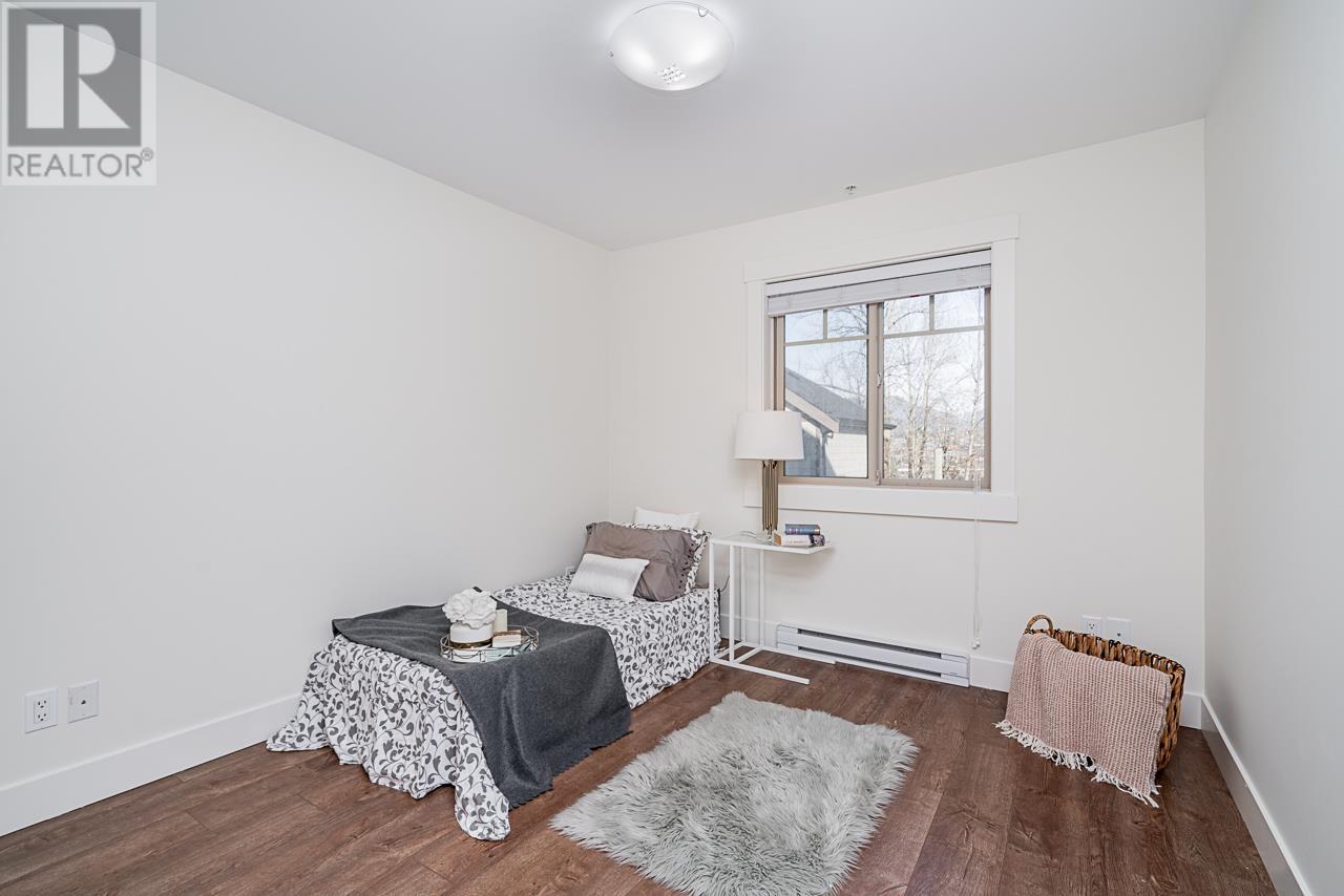 Listing Picture 26 of 29 : 14 4033 DOMINION STREET, Burnaby / 本拿比 - 魯藝地產 Yvonne Lu Group - MLS Medallion Club Member