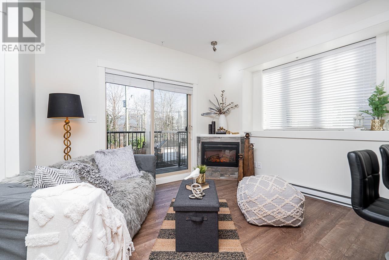 Listing Picture 7 of 29 : 14 4033 DOMINION STREET, Burnaby / 本拿比 - 魯藝地產 Yvonne Lu Group - MLS Medallion Club Member