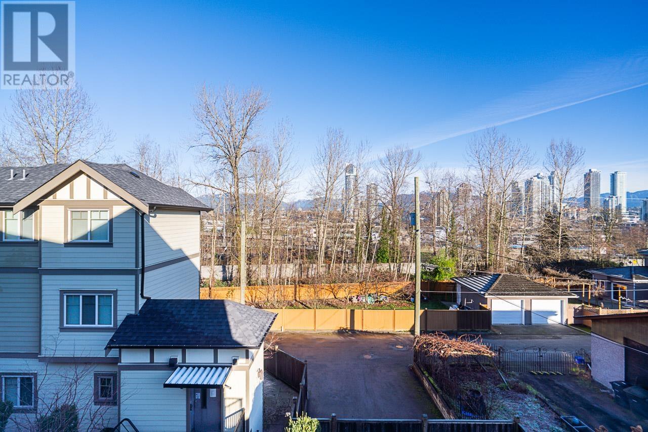 Listing Picture 21 of 29 : 14 4033 DOMINION STREET, Burnaby / 本拿比 - 魯藝地產 Yvonne Lu Group - MLS Medallion Club Member
