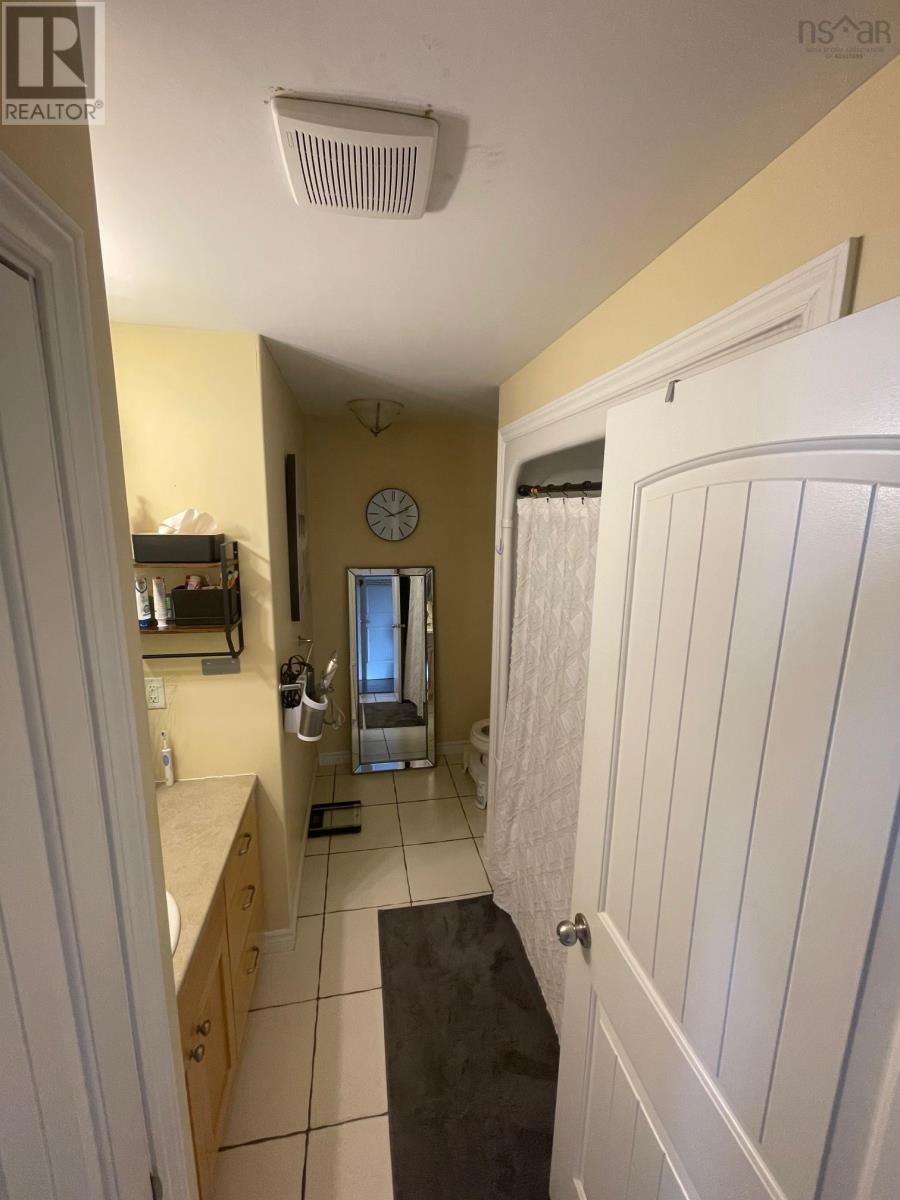 861/863 Beaver Bank Road, Beaver Bank, Nova Scotia  B4G 1C1 - Photo 12 - 202501407