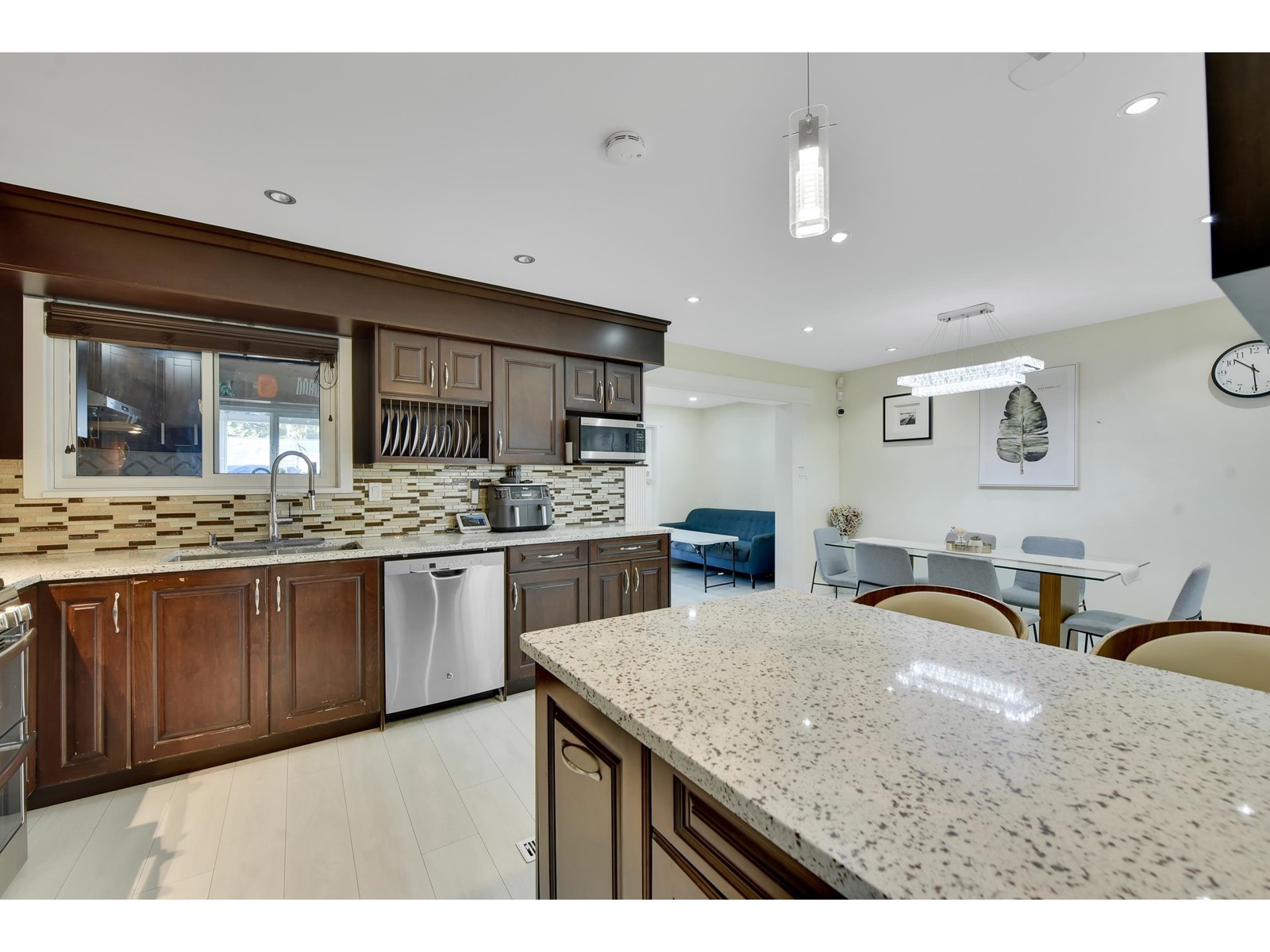 9068 146a Street, Surrey, British Columbia  V3R 6X7 - Photo 11 - R2957792