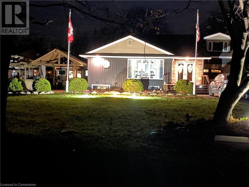 Property at 305 LAKESHORE Road image 2