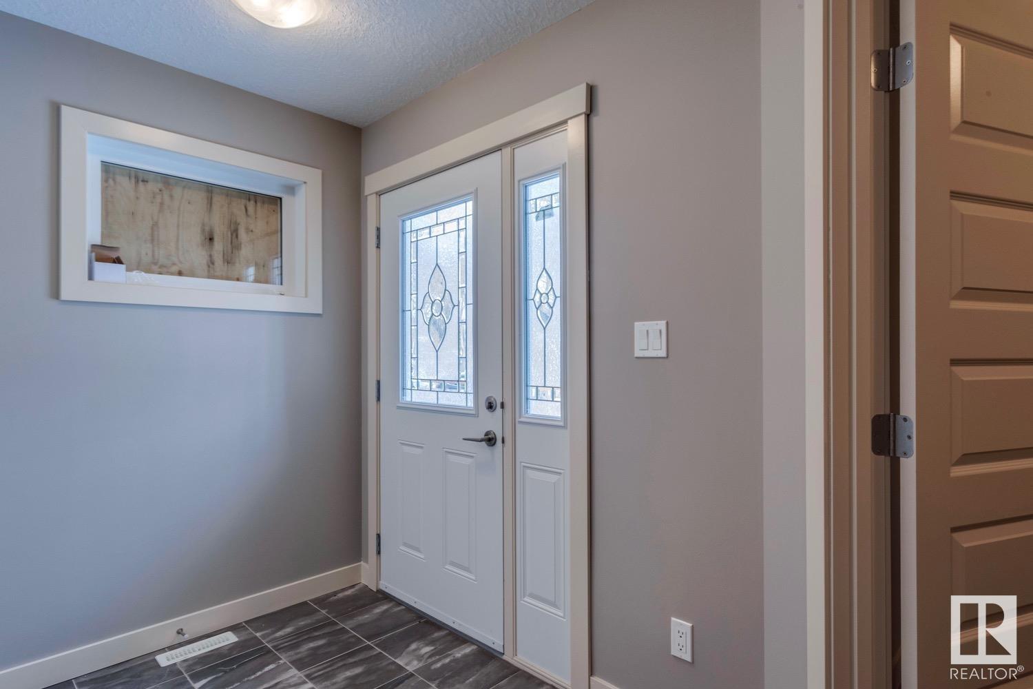 Property at 11832 & 11834 124 ST NW image 2