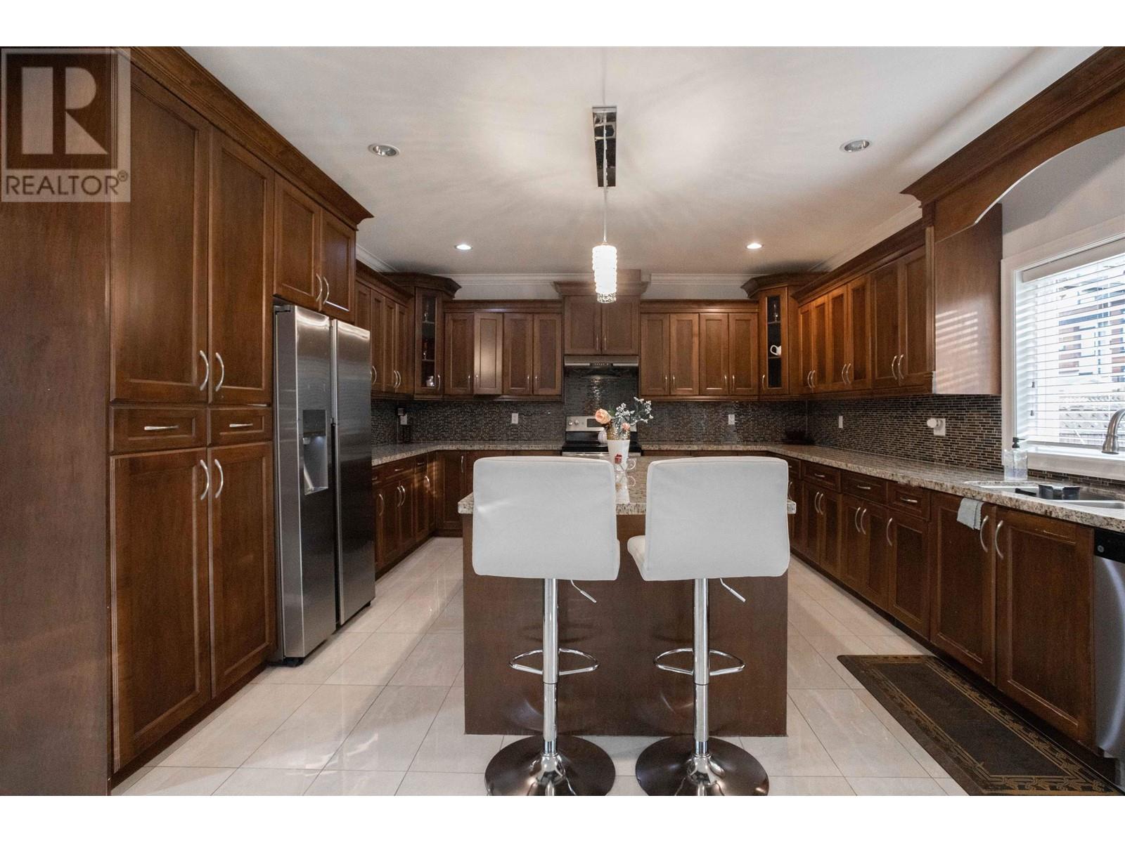 Property at 23964 107 AVENUE image 4